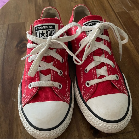 Red Converse Chuck Taylor All Star Classic Kids US Sz 2 - Picture 4 of 6